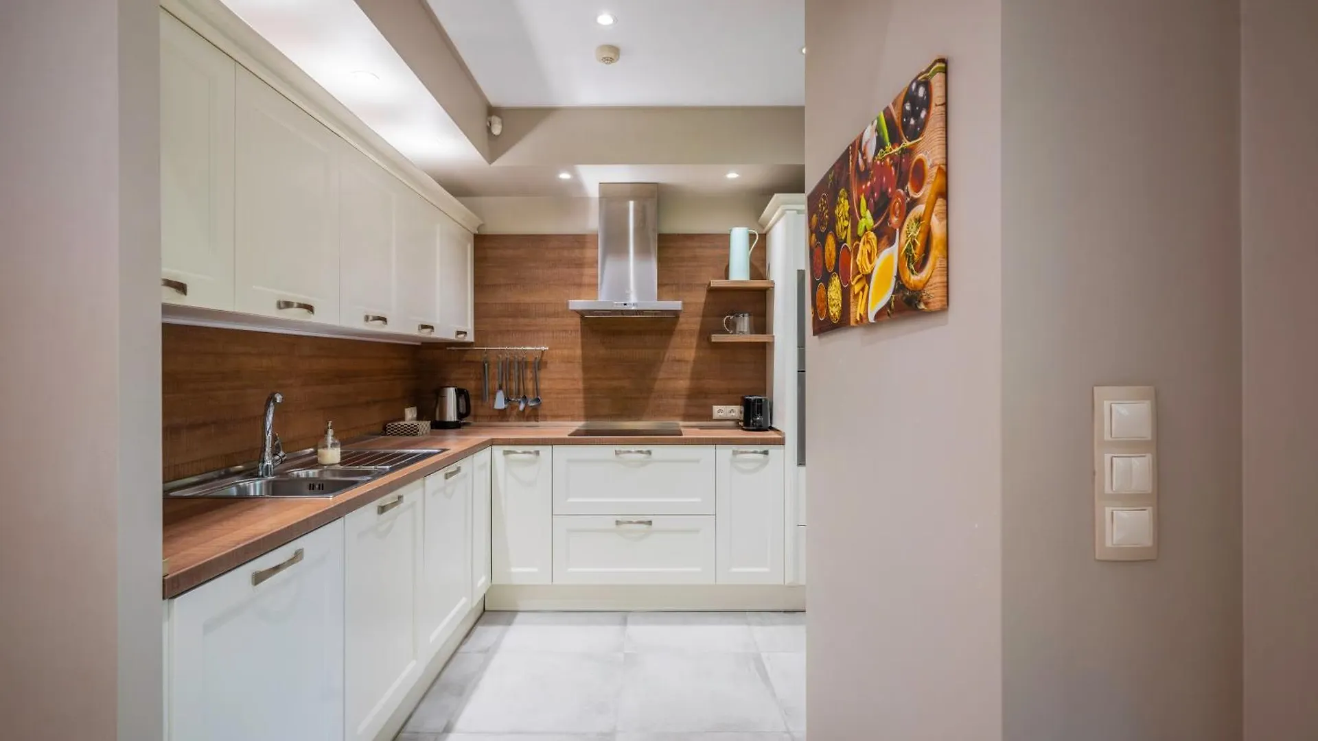 Elegant Escape In The Heart Of The City Sofia Apartment