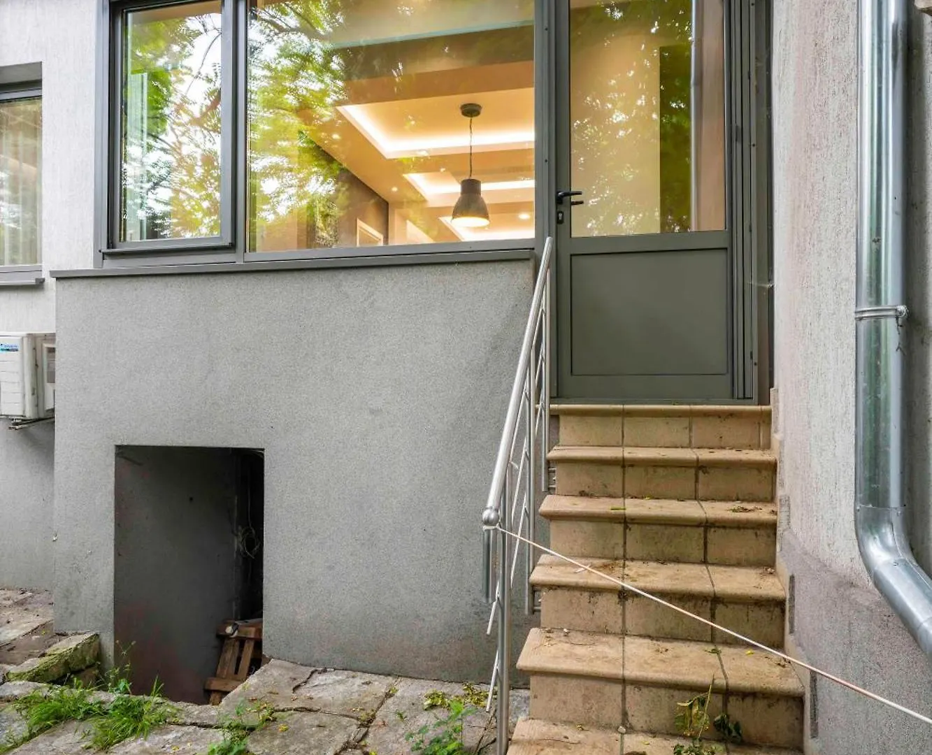 Elegant Escape In The Heart Of The City Sofia Apartment